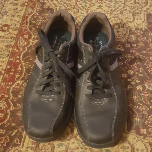 skechers mens shoes size 10